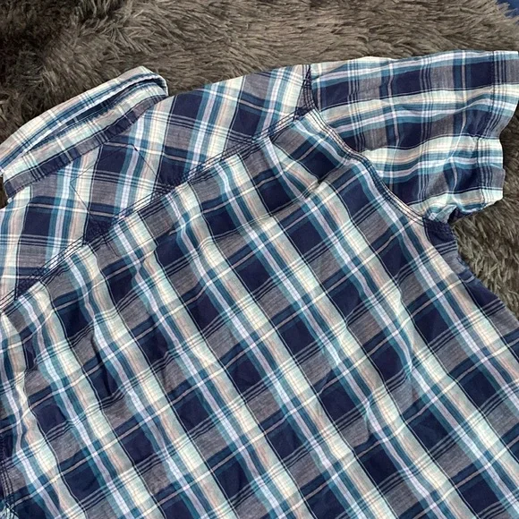 Nautica Jeans Co blue and white plaid shirt-sleeve button down shirt - Picture 10 of 17